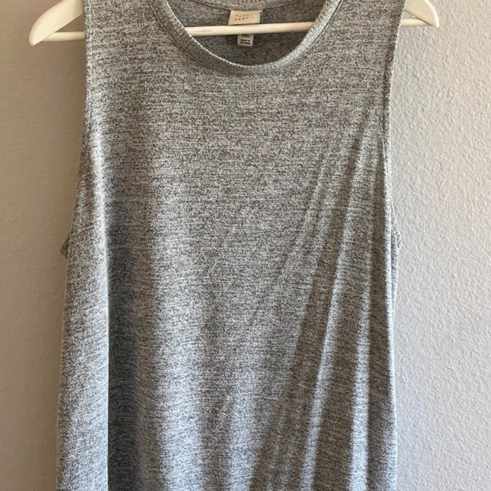 XXL A New Day Gray Crew Neck Tank w/ Split Hem